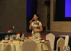 16酒店3+2班 卞哲同学获得2018年中餐主题宴会设计大赛三等奖 的.JPG