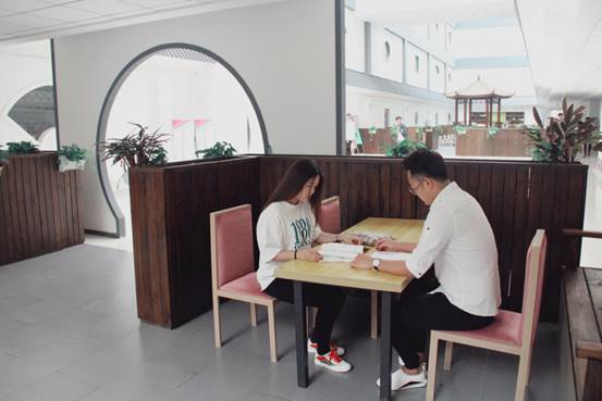 伴读 大阳城app注册 建工学院 嵇蕾