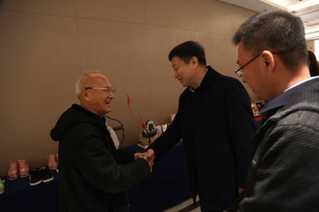 说明: E:\美育教研室\产教联盟成立大会\非物质文化遗产产教联盟大会照片\FS1A7504.JPG