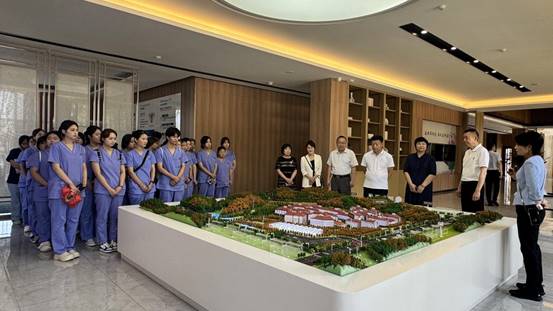 说明: F:/2025.7.4国色天莲/微信图片_20250705224729.jpg微信图片_20250705224729